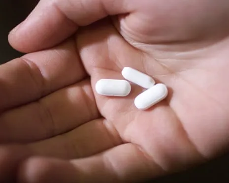 Low-Dose Aspirin Demonstrates ‘Huge Effect’ in Stopping Bowel Cancer Return, Research Finds