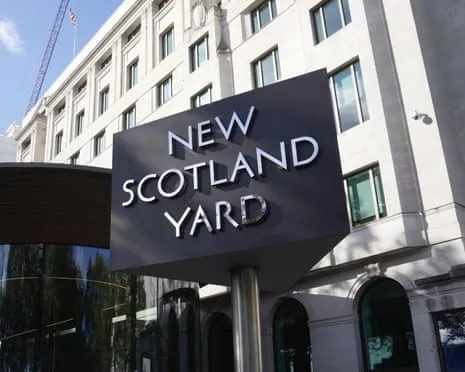 Two Men and a Woman Detained in the Essex Area on Suspicion of Aiding Foreign Espionage